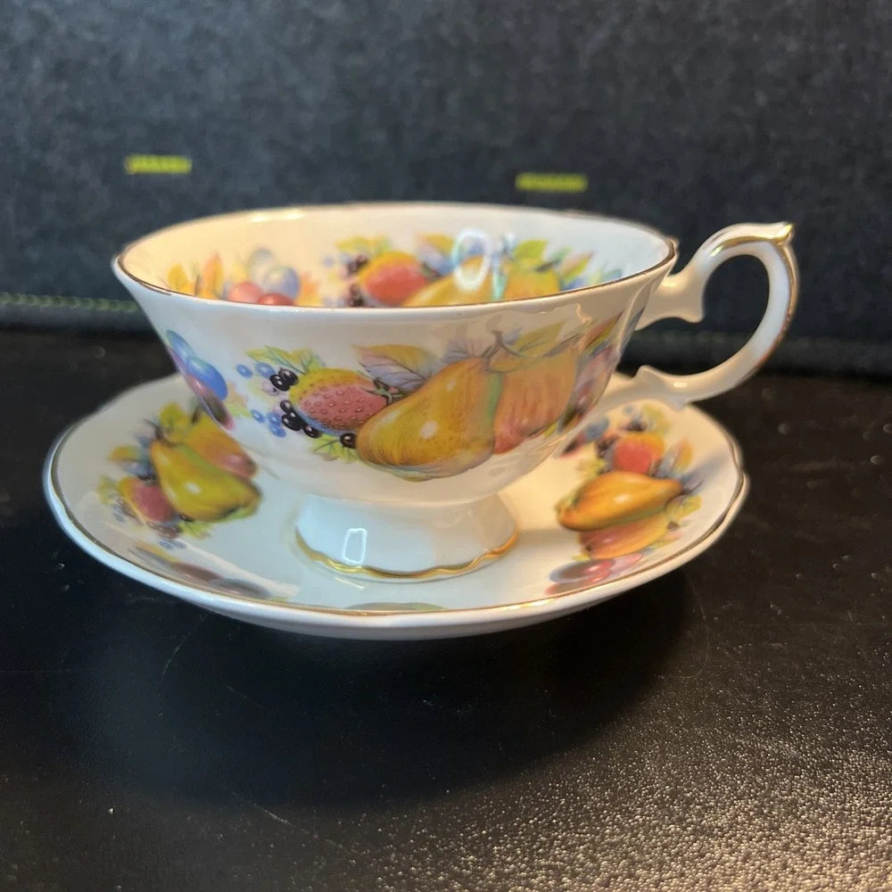 Argyle Burslem Staffordshire Fruits GOLD RIMMED Cup‎ & Saucer China TEA SET